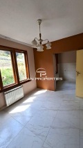 Продава МНОГОСТАЕН, гр. Чепеларе, област Смолян, снимка 1