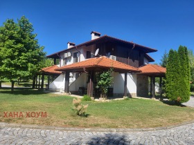 Ev Oreşak, bölge Lofça