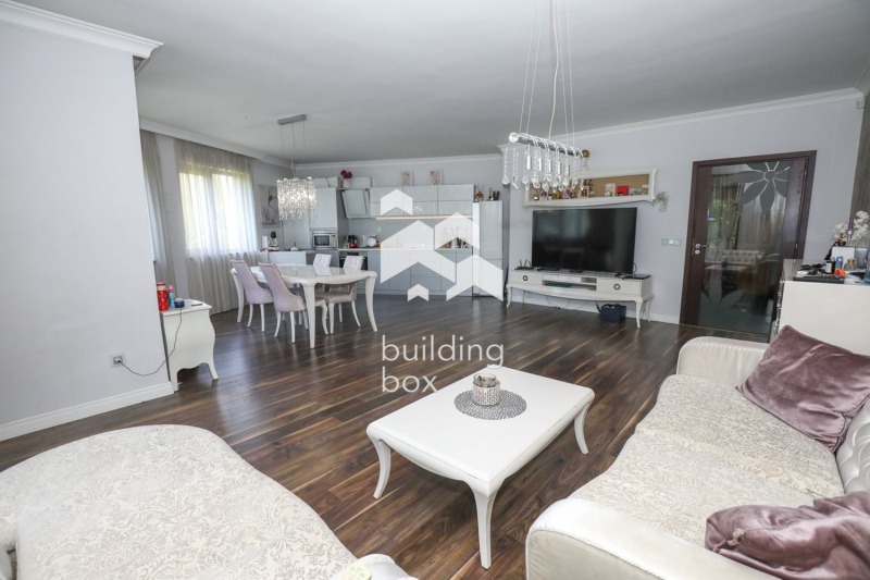 Продава  3-стаен град София , Витоша , 144 кв.м | 79986532