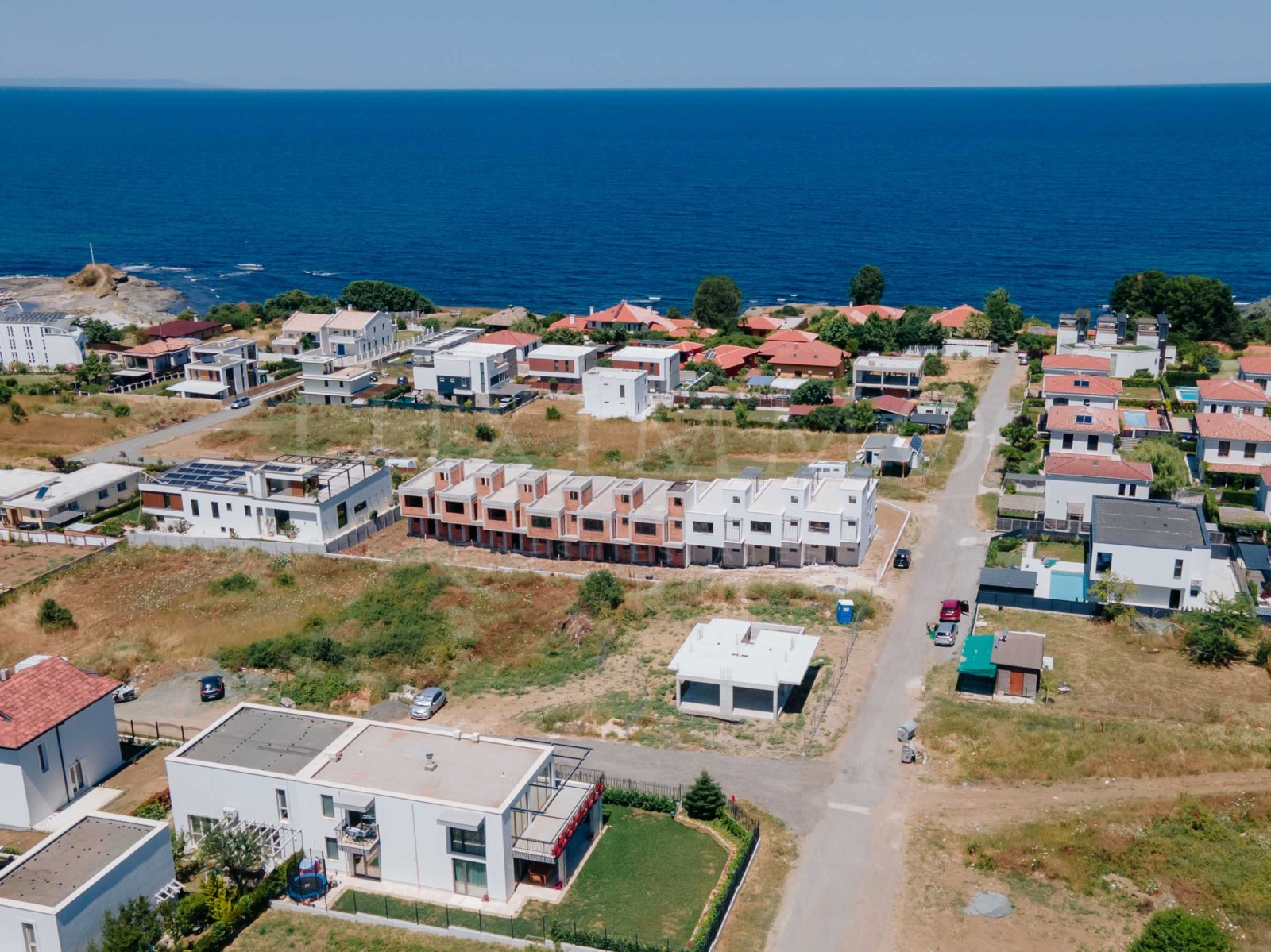 Продава КЪЩА, с. Лозенец, област Бургас, снимка 2 - Къщи - 48103019