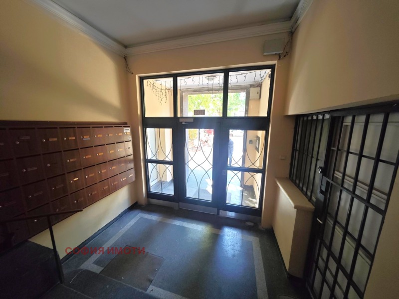 Продава  2-стаен град София , Зона Б-5 , 75 кв.м | 61711339 - изображение [11]