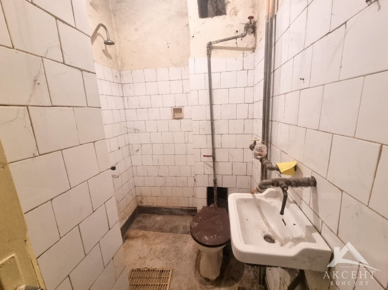 Продава 3-СТАЕН, гр. Перник, Рено, снимка 8 - Апартаменти - 48296329