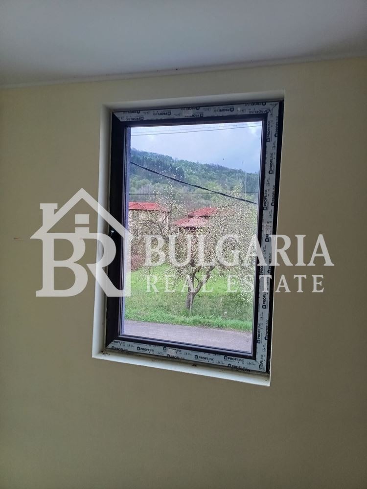 Продава КЪЩА, гр. Априлци, област Ловеч, снимка 10 - Къщи - 54639956