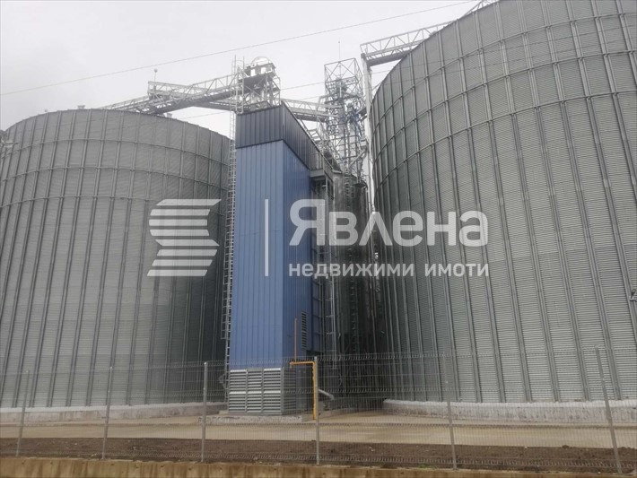 Продава ПРОМ. ПОМЕЩЕНИЕ, гр. Нови пазар, област Шумен, снимка 6 - Производствени сгради - 55193017