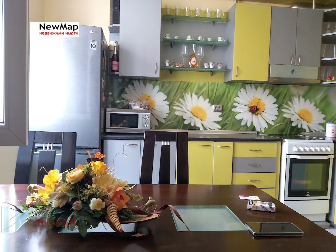 Продава 3-СТАЕН, гр. Плевен, Идеален център, снимка 2 - Апартаменти - 55299931