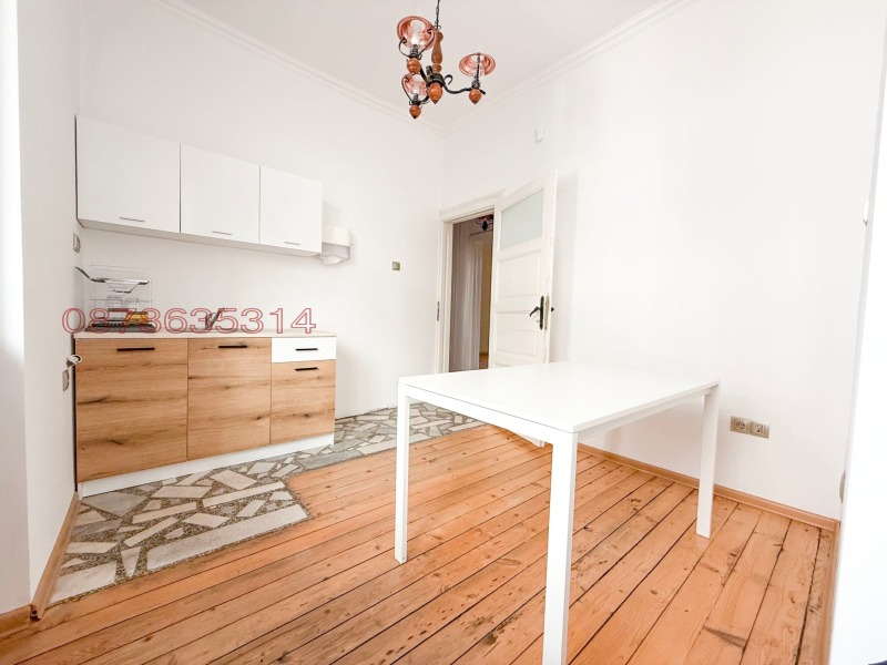 Продава 3-СТАЕН, гр. София, Център, снимка 7 - Апартаменти - 52769958