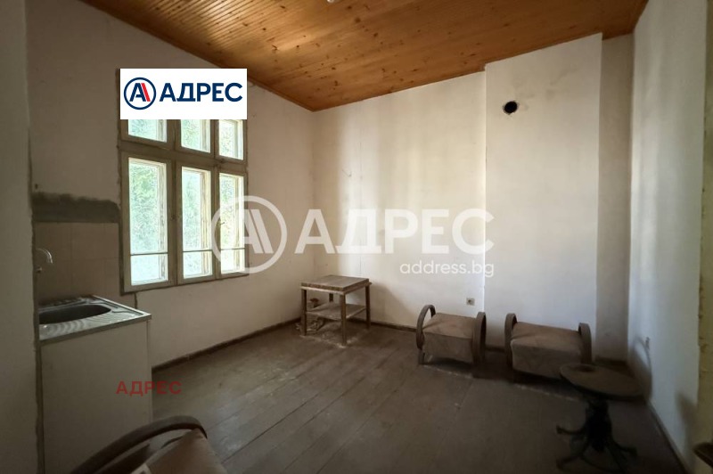 Te koop  Huis Varna , Tsentar , 240 m² | 13421610 - afbeelding [8]