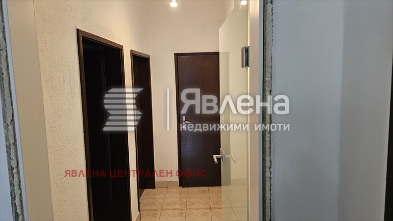 Продава МАГАЗИН, гр. София, Център, снимка 8 - Магазини - 54071896