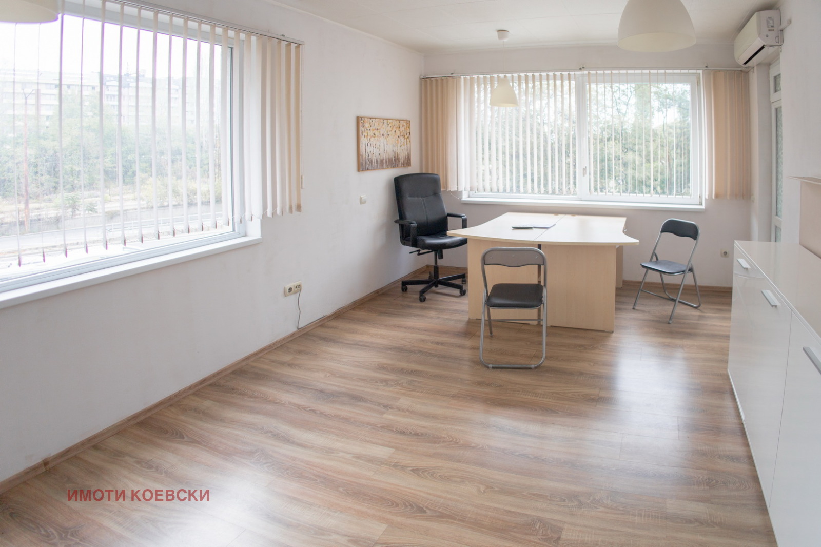 Продава 1-СТАЕН, гр. София, Оборище, снимка 2 - Апартаменти - 51723491