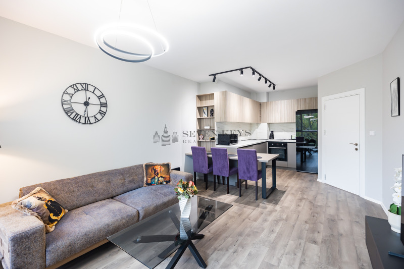 Продава 2-СТАЕН, гр. Варна, Левски 1