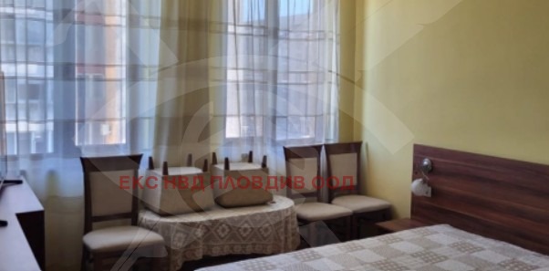 Продава 3-СТАЕН, гр. Пловдив, Център, снимка 2 - Апартаменти - 54260230