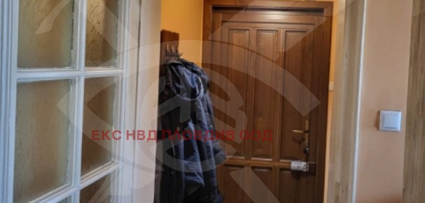 Продава 3-СТАЕН, гр. Пловдив, Център, снимка 6 - Апартаменти - 54260230