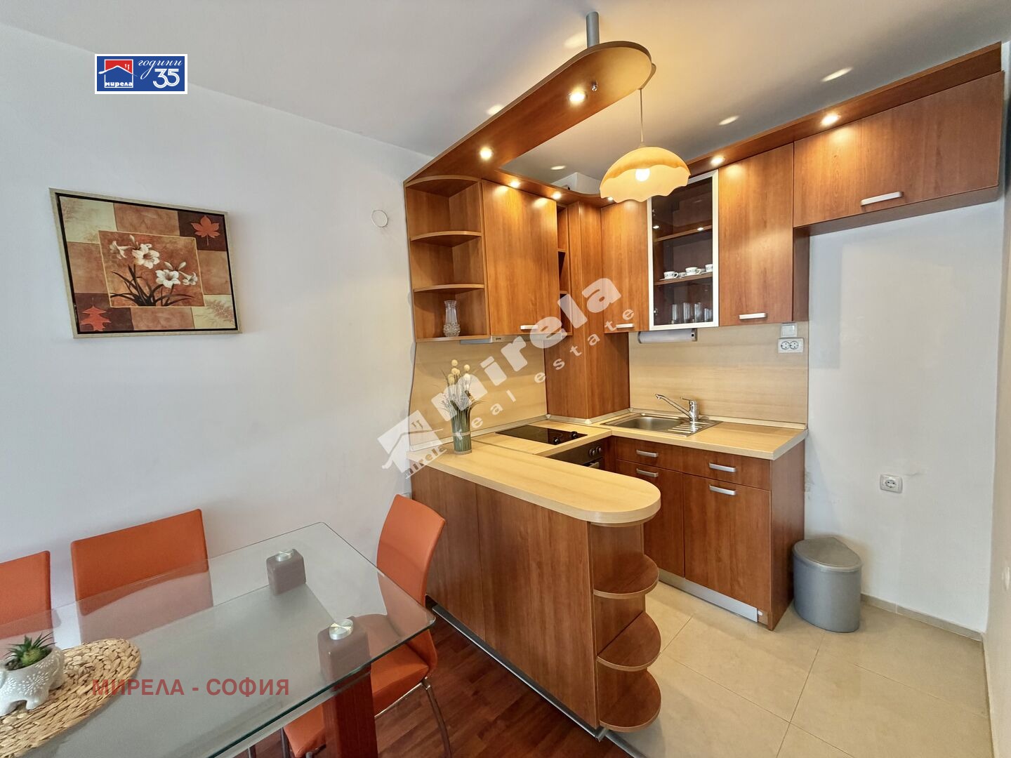 Продава 3-СТАЕН, гр. София, Оборище, снимка 2 - Апартаменти - 52533798