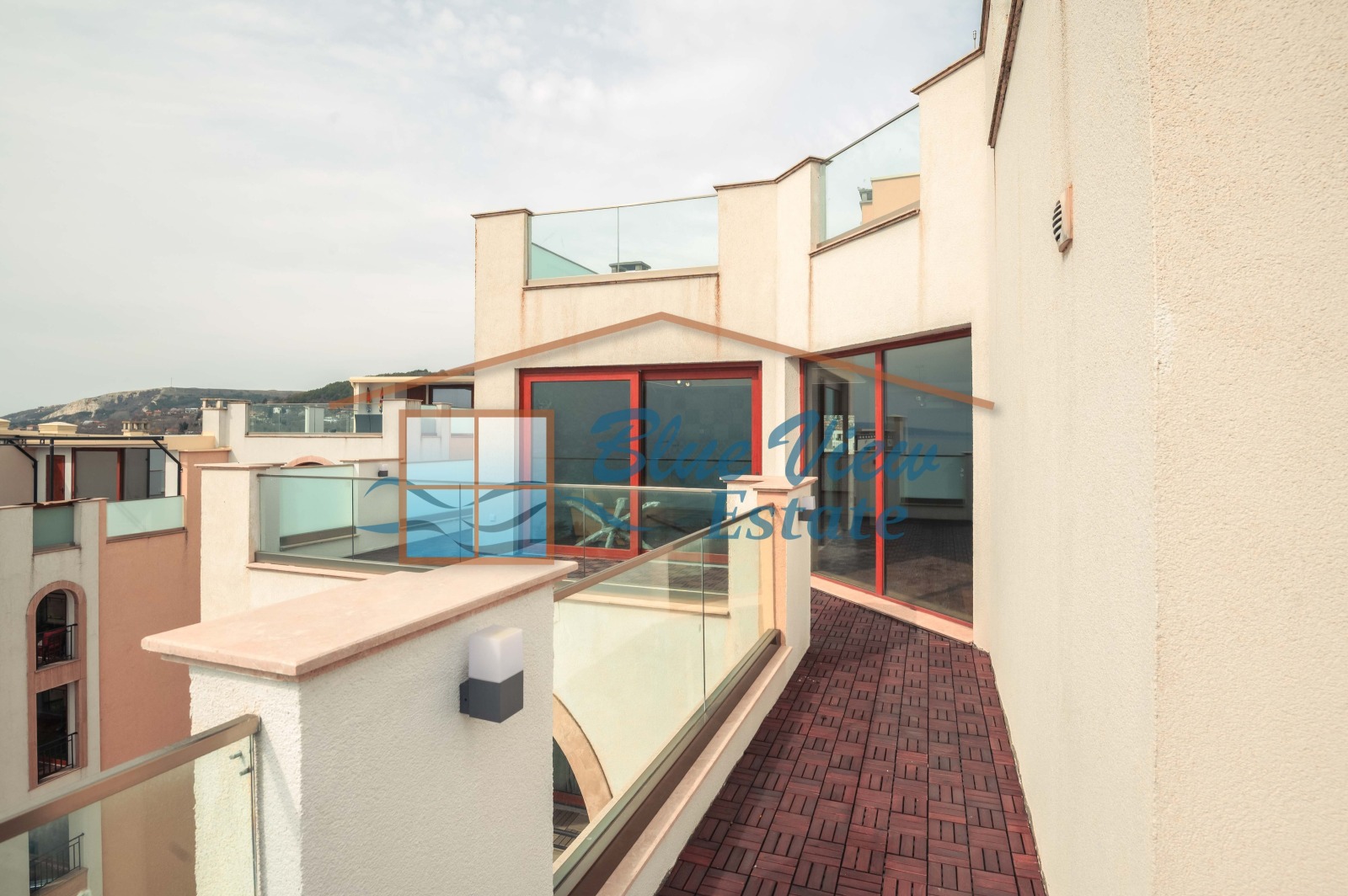 Продава МНОГОСТАЕН, гр. Балчик, област Добрич, снимка 6 - Апартаменти - 54098800