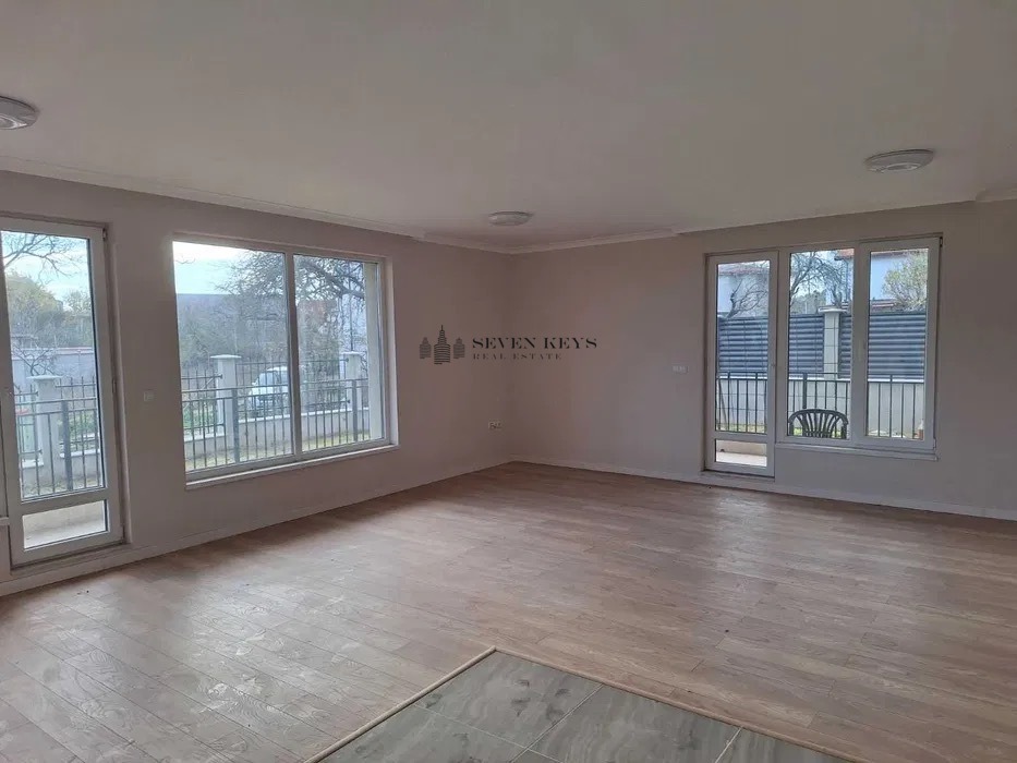 Продава КЪЩА, гр. Варна, м-т Горна Трака, снимка 2 - Къщи - 53411523