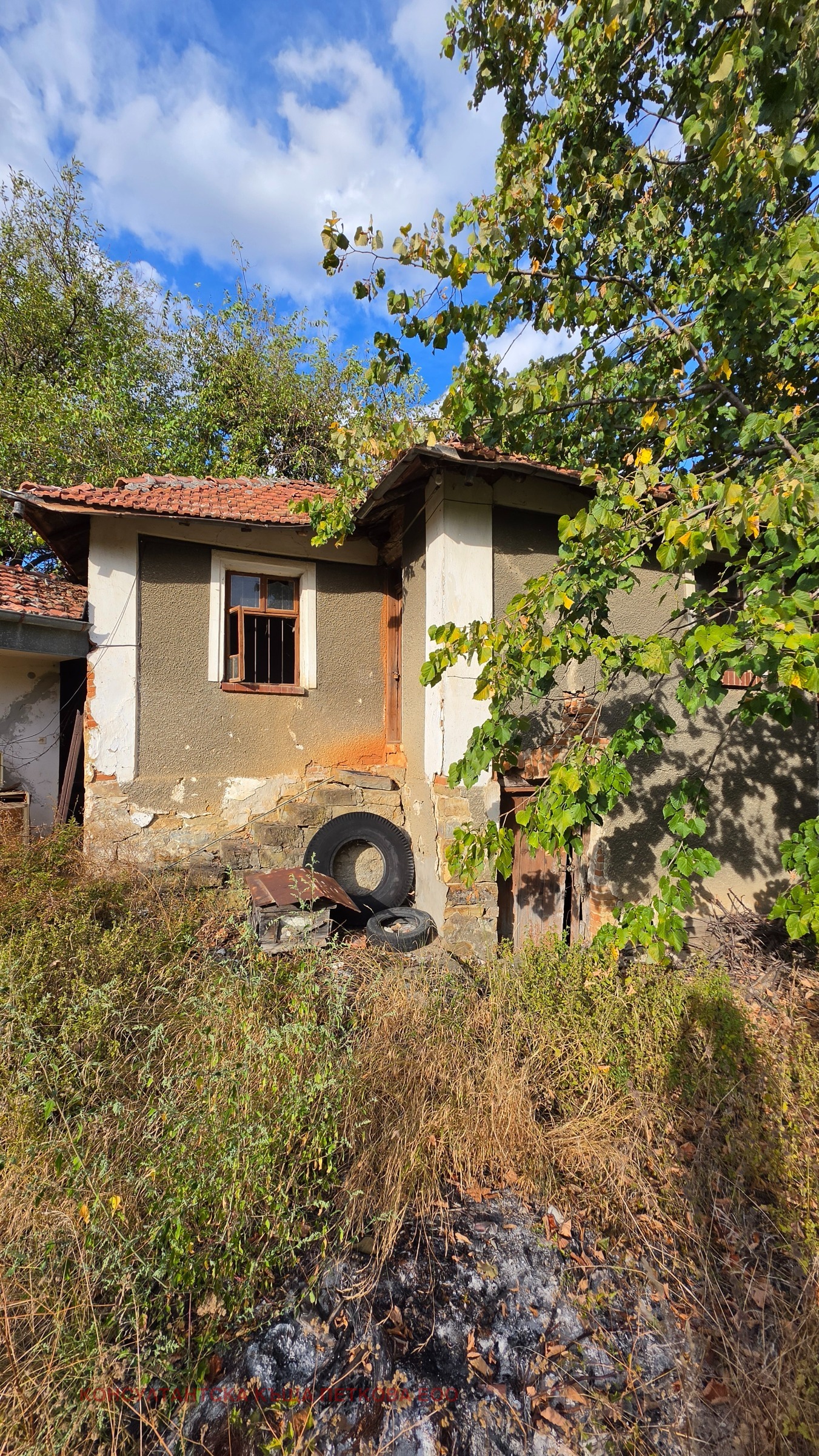 Продава КЪЩА, с. Горно Павликене, област Ловеч, снимка 3 - Къщи - 56241975