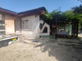 Maison Botevo, région Varna 9