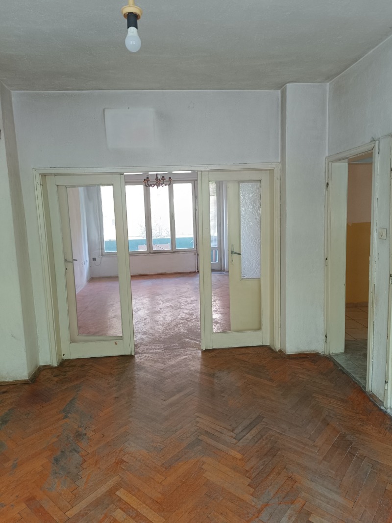 Zu verkaufen  3+ Schlafzimmer Stara Zagora , Zentar , 104 qm | 26248635