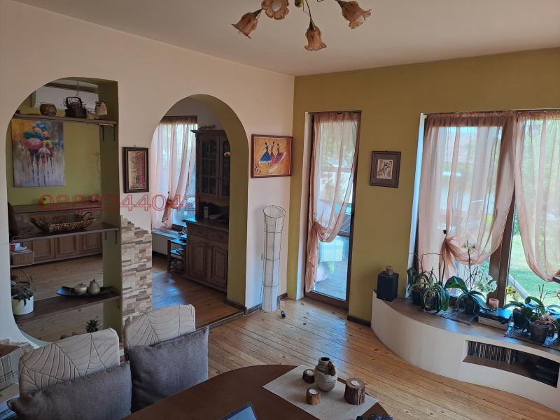 Продава КЪЩА, гр. София, с. Горни Богров, снимка 9 - Къщи - 52782609