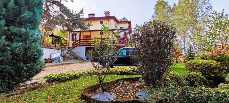 Продава  Къща град София , в.з.Бункера , 350 кв.м | 71787891