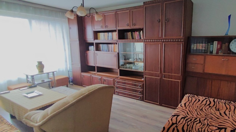 Продава  2-стаен град Русе , Централен южен район , 58 кв.м | 52386286