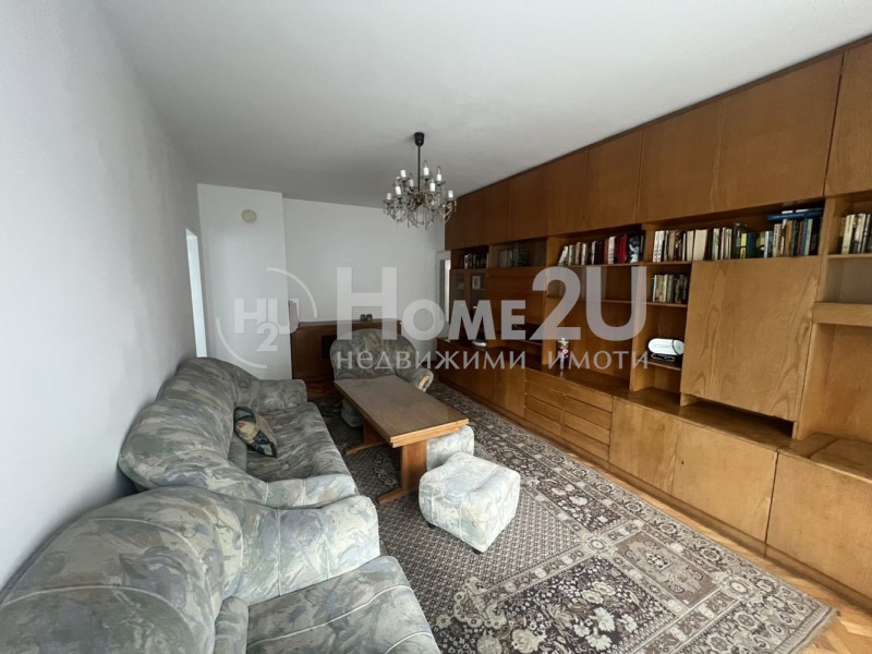 In vendita  2 camere da letto Sofia , Mladost 2 , 100 mq | 27792099