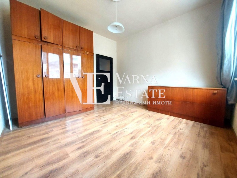 De vânzare  2 dormitoare Varna , Vâzrajdane 3 , 60 mp | 98419700 - imagine [5]