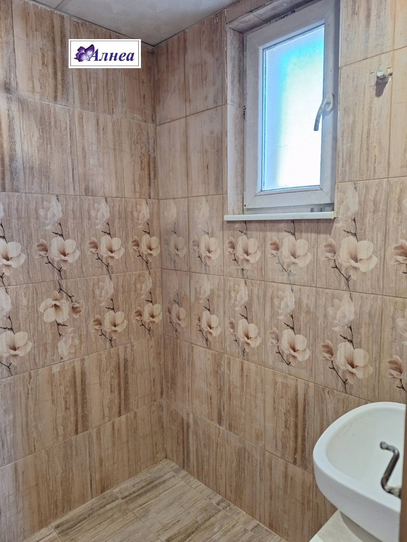 Продава ЕТАЖ ОТ КЪЩА, гр. Пловдив, Христо Смирненски, снимка 6 - Етаж от къща - 52799143