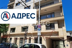 Продава 3-стаен град Варна Център - [1] 