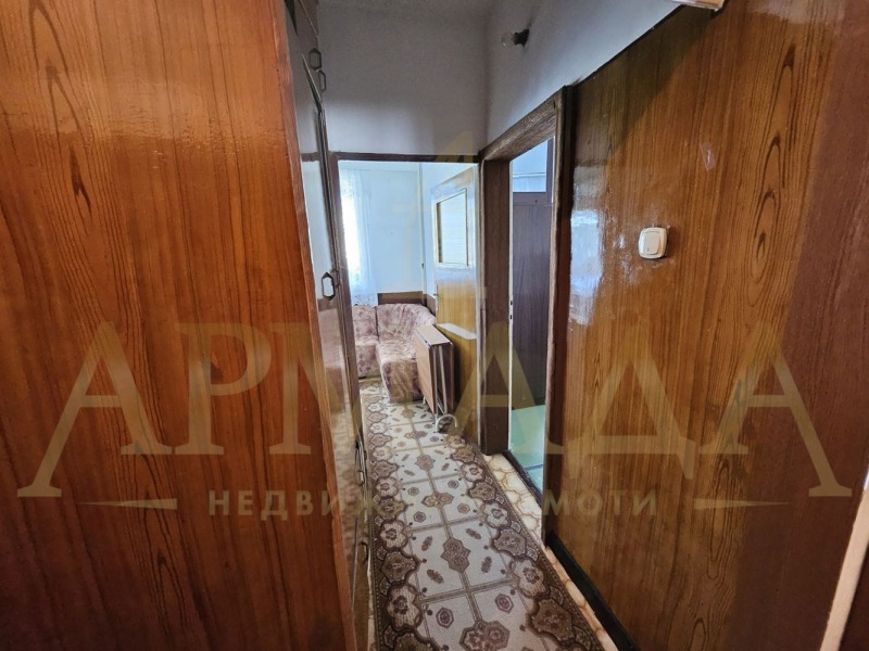 Продава  2-стаен град Пловдив , Южен , 60 кв.м | 38882521 - изображение [17]