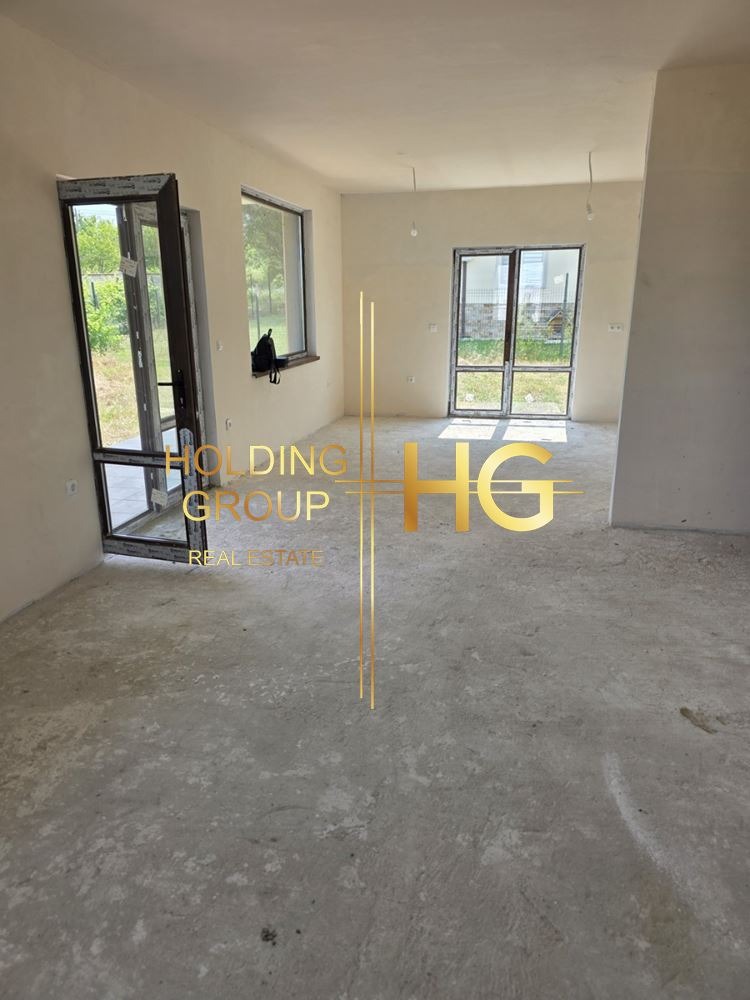 Продава  Къща област Варна , с. Равна гора , 245 кв.м | 93754440 - изображение [7]