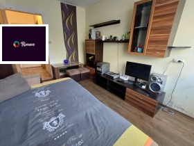 Studio Lewski 1, Warna