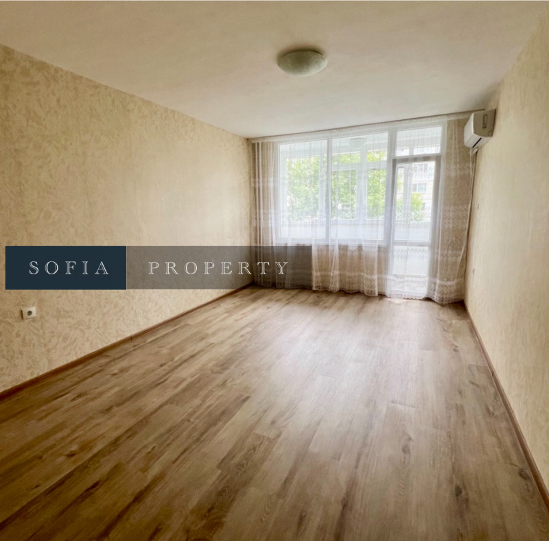 Продава  2-стаен град София , Люлин 4 , 68 кв.м | 33183049