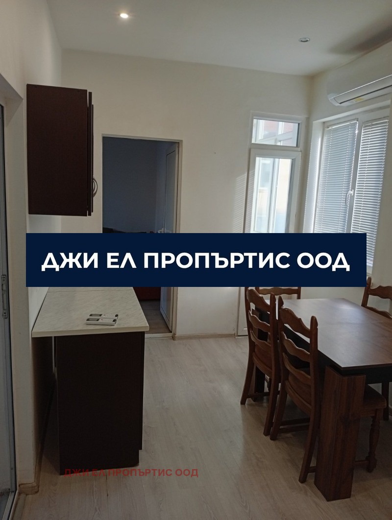 Продава 3-СТАЕН, гр. София, Център, снимка 2 - Апартаменти - 54340271