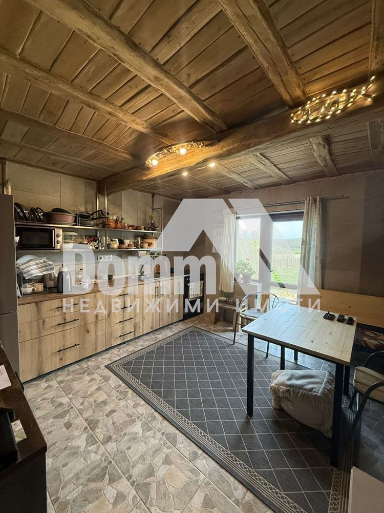 Продава КЪЩА, гр. Долни чифлик, област Варна