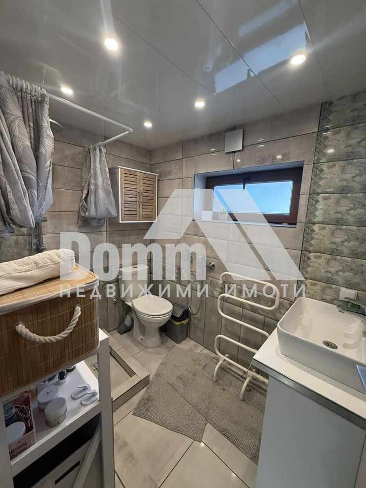Продава КЪЩА, гр. Долни чифлик, област Варна, снимка 16 - Къщи - 54879612