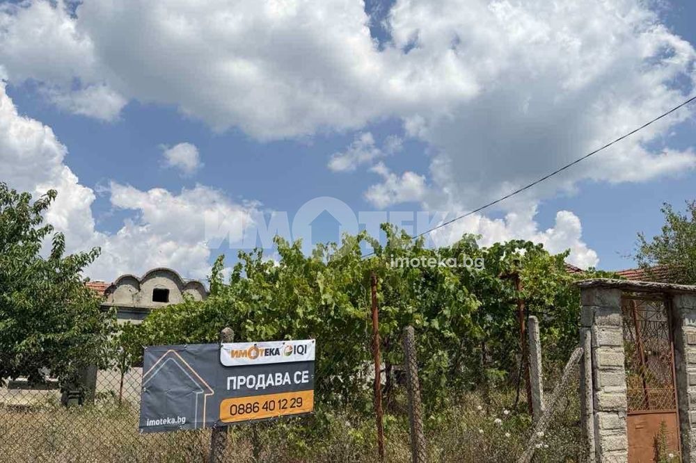 Продава ПАРЦЕЛ, с. Приселци, област Варна