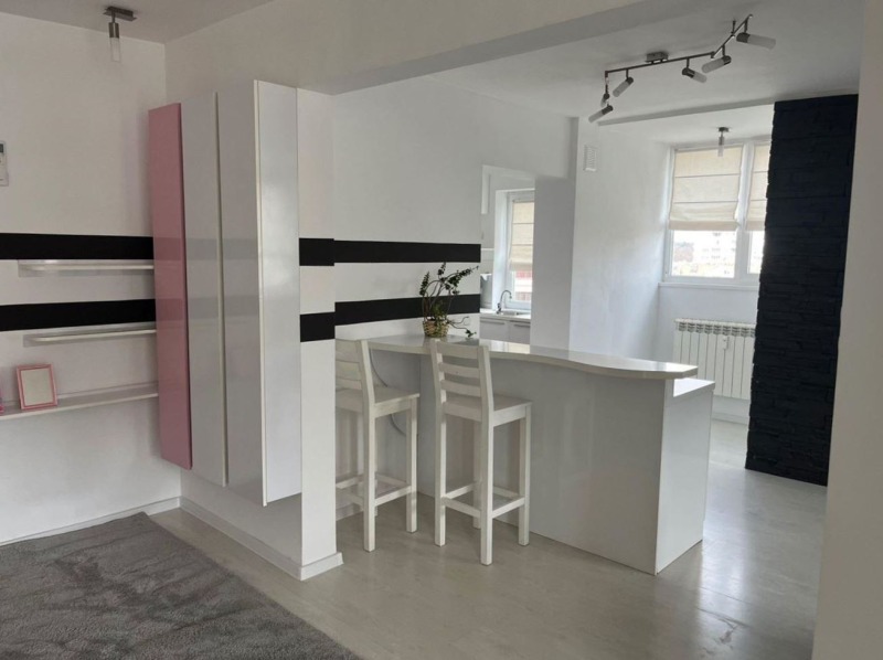 In vendita  1 camera da letto Sofia , Dianabad , 96 mq | 85646949