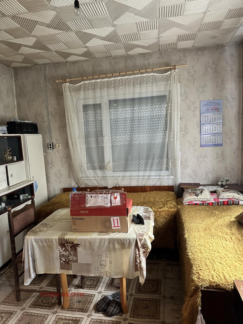 Продава  Етаж от къща град Кърджали , Веселчане , 100 кв.м | 46791247 - изображение [4]