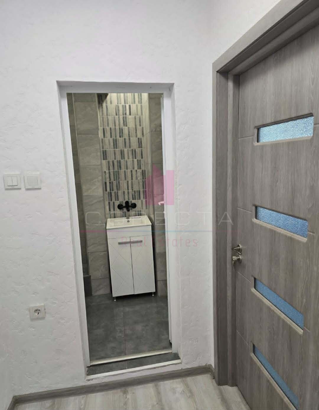 Продава 1-СТАЕН, гр. Русе, Здравец Север 1, снимка 3 - Апартаменти - 55802866