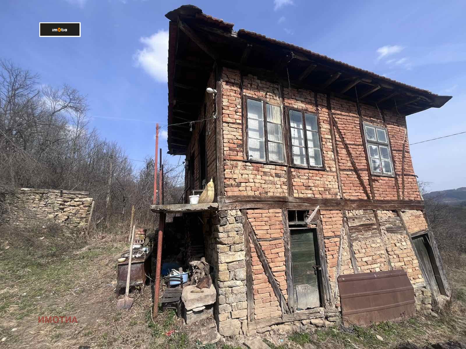 Продава КЪЩА, гр. Троян, област Ловеч, снимка 2 - Къщи - 53861917