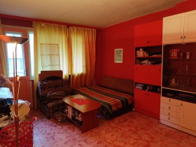 1 chambre Operata, Stara Zagora 5