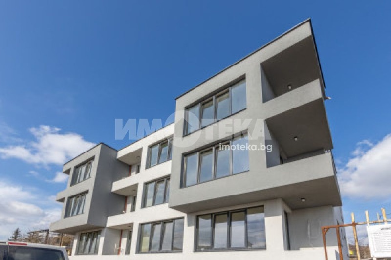 Продава 3-СТАЕН, град Варна, м-т Пчелина • 132000 € / 258169.56 лв. • 48830777 1