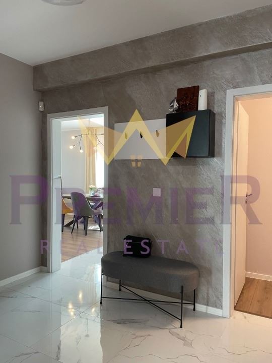 Продава 4-СТАЕН, гр. Варна, Бриз, снимка 2 - Апартаменти - 52871468