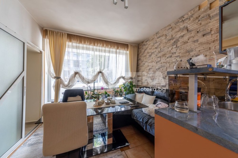 En venta  Piso de la casa Varna , Levski 1 , 156 metros cuadrados | 76970504 - imagen [10]