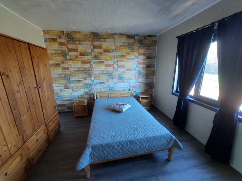 Продава КЪЩА, с. Лазарци, област Велико Търново, снимка 13 - Къщи - 52603001