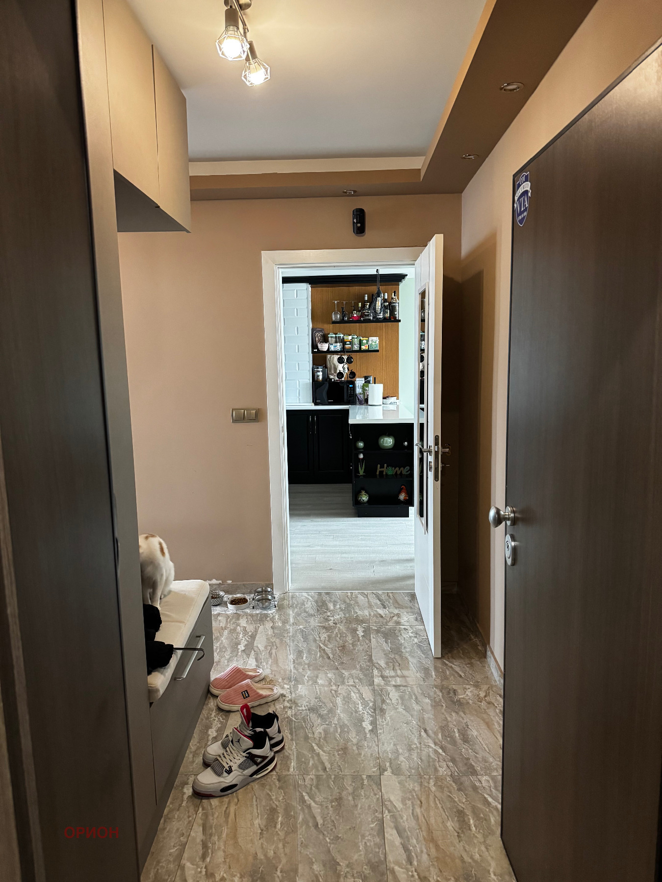 Продава 3-СТАЕН, гр. Бургас, Изгрев