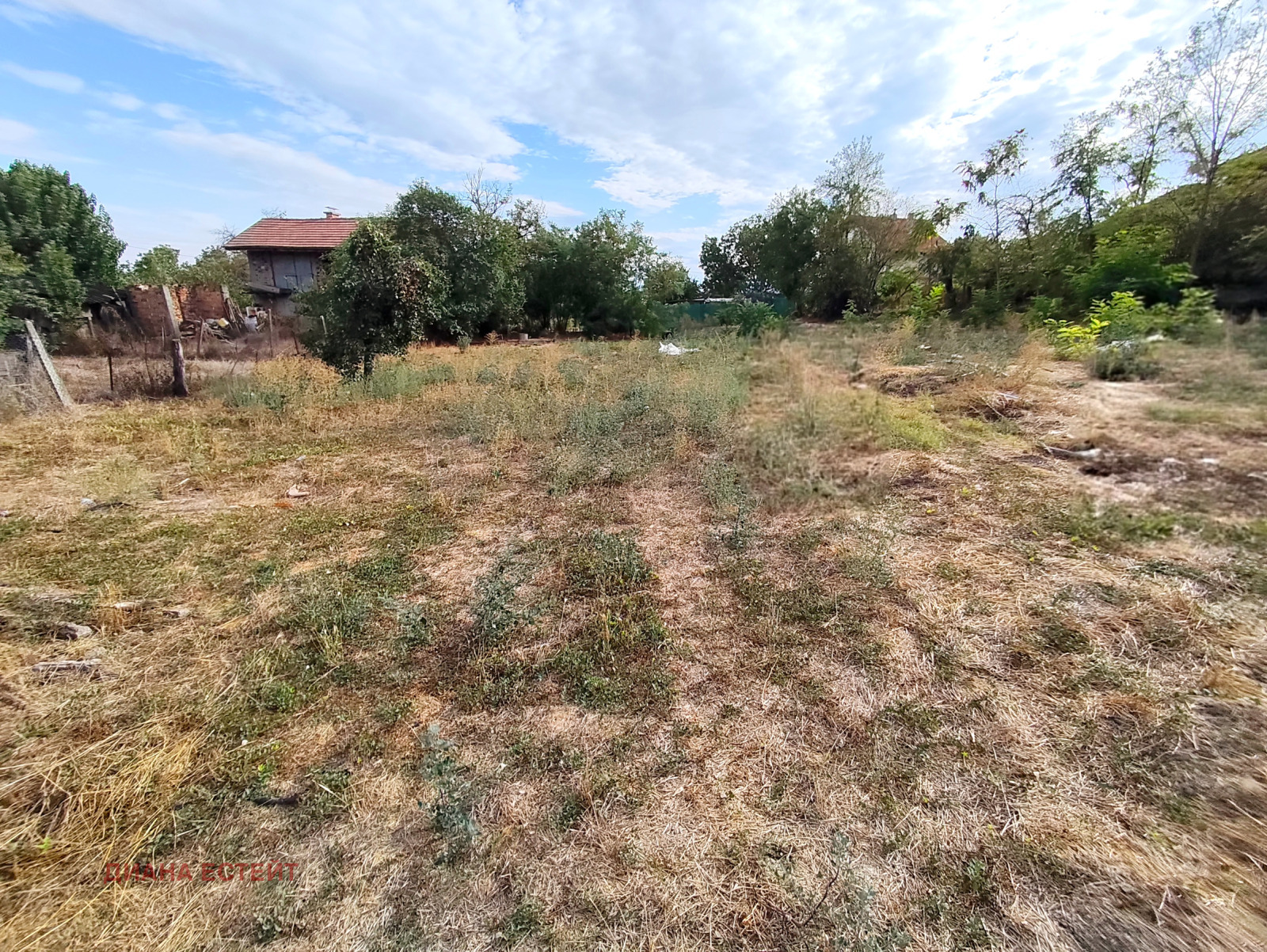 Продава ПАРЦЕЛ, с. Иново, област Видин