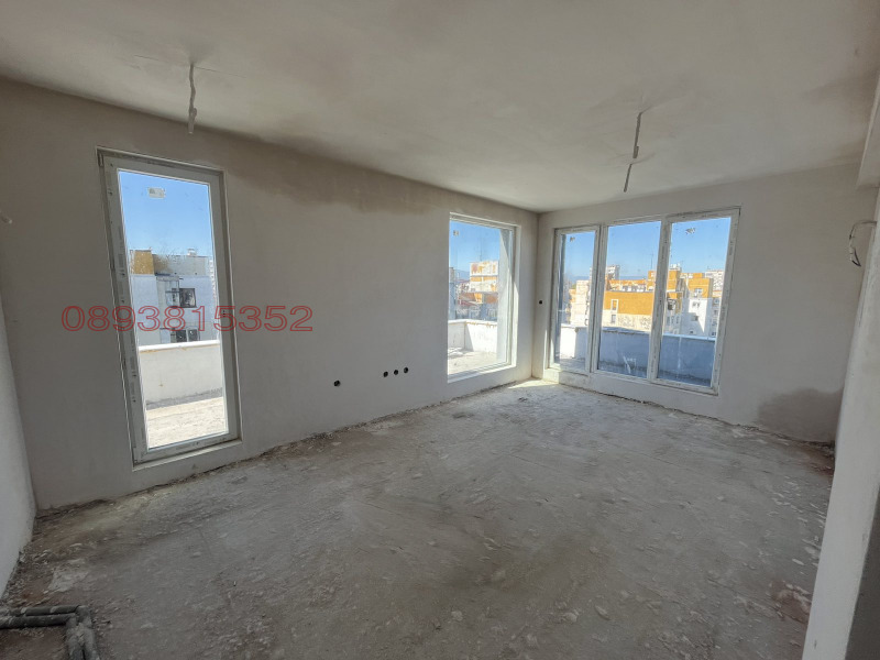 Продава  2-стаен град Пловдив , Гагарин , 72 кв.м | 20723845