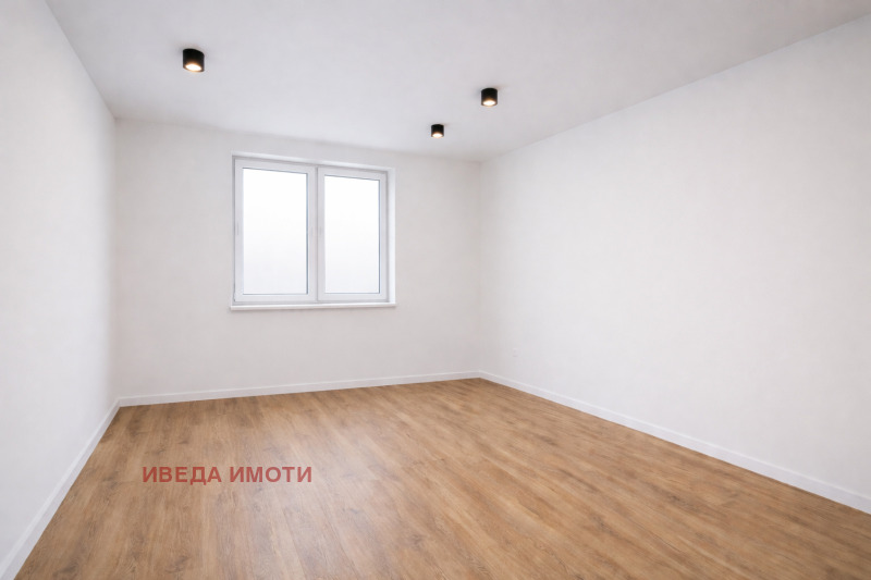 Продава 3-СТАЕН, гр. Варна, Център